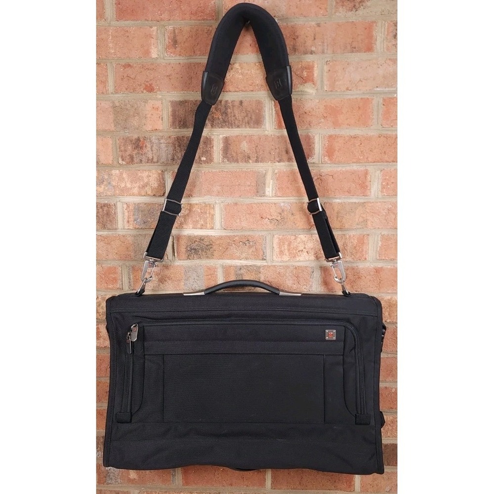 Victorinox Travel Suite Trifold Bag Nylon Luggage 41 X 21 Inch Black